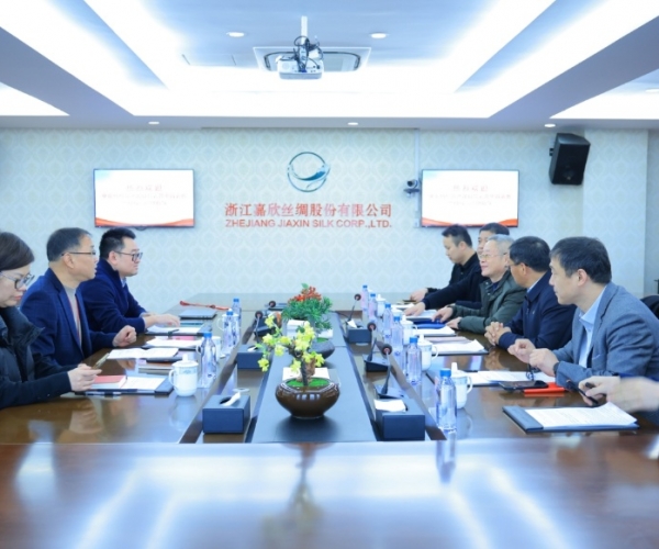 中国纺织品收支口商会曹甲昌会长一行来访调研 深入调研外贸走势，，，，，携手探寻前行新径